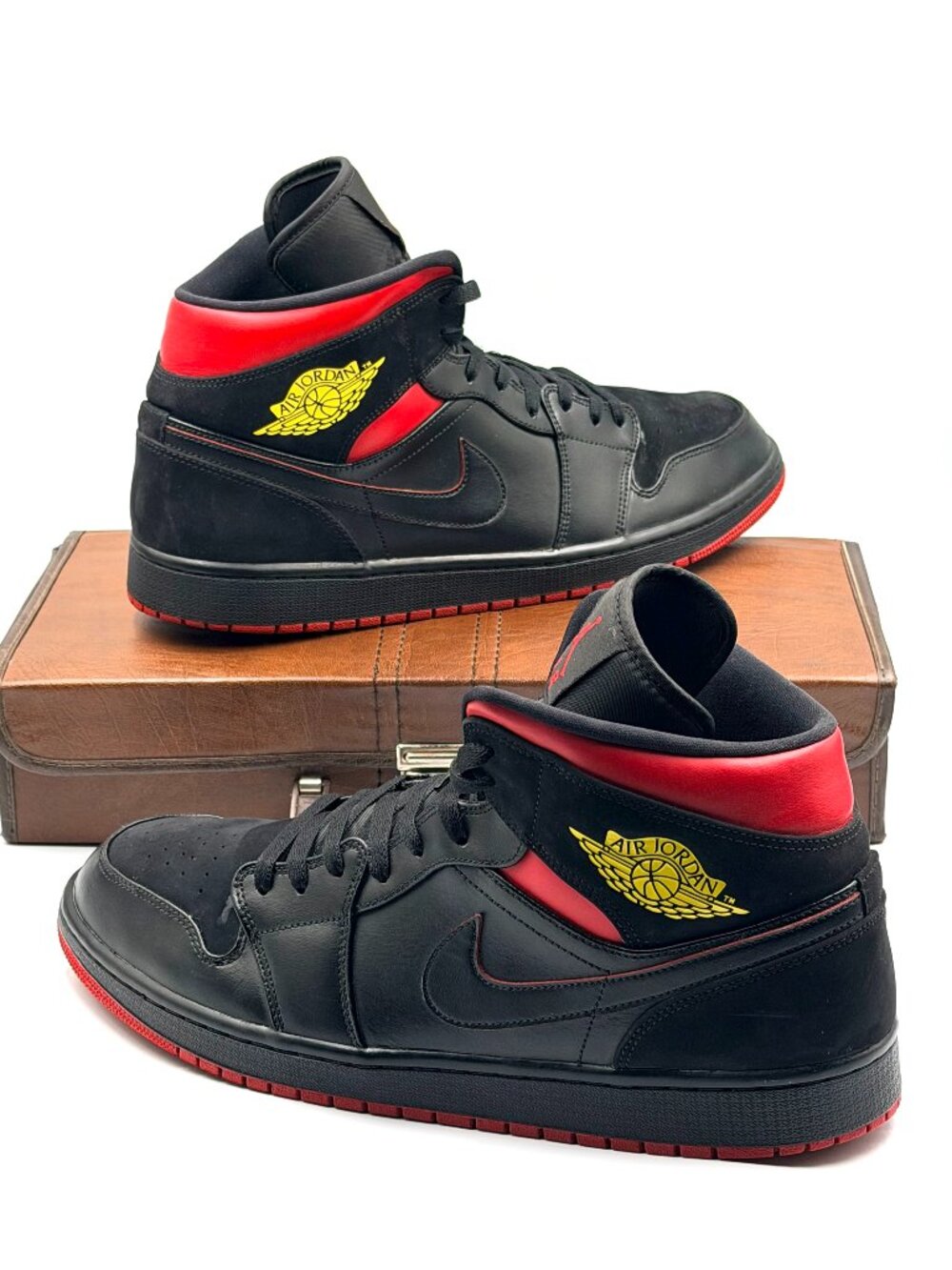 Air Jordan 1 Retro Mid 'Last Shot' 2018